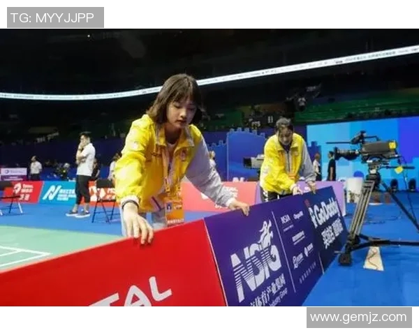 南京羽毛球队在世界杯预选赛中的默契配合与战术分析 南京羽毛球队在世界杯预选赛中的默契配合与战术分析