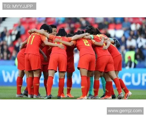 深圳足球队以55分领跑世界杯积分榜展现强劲实力与团队合作精神